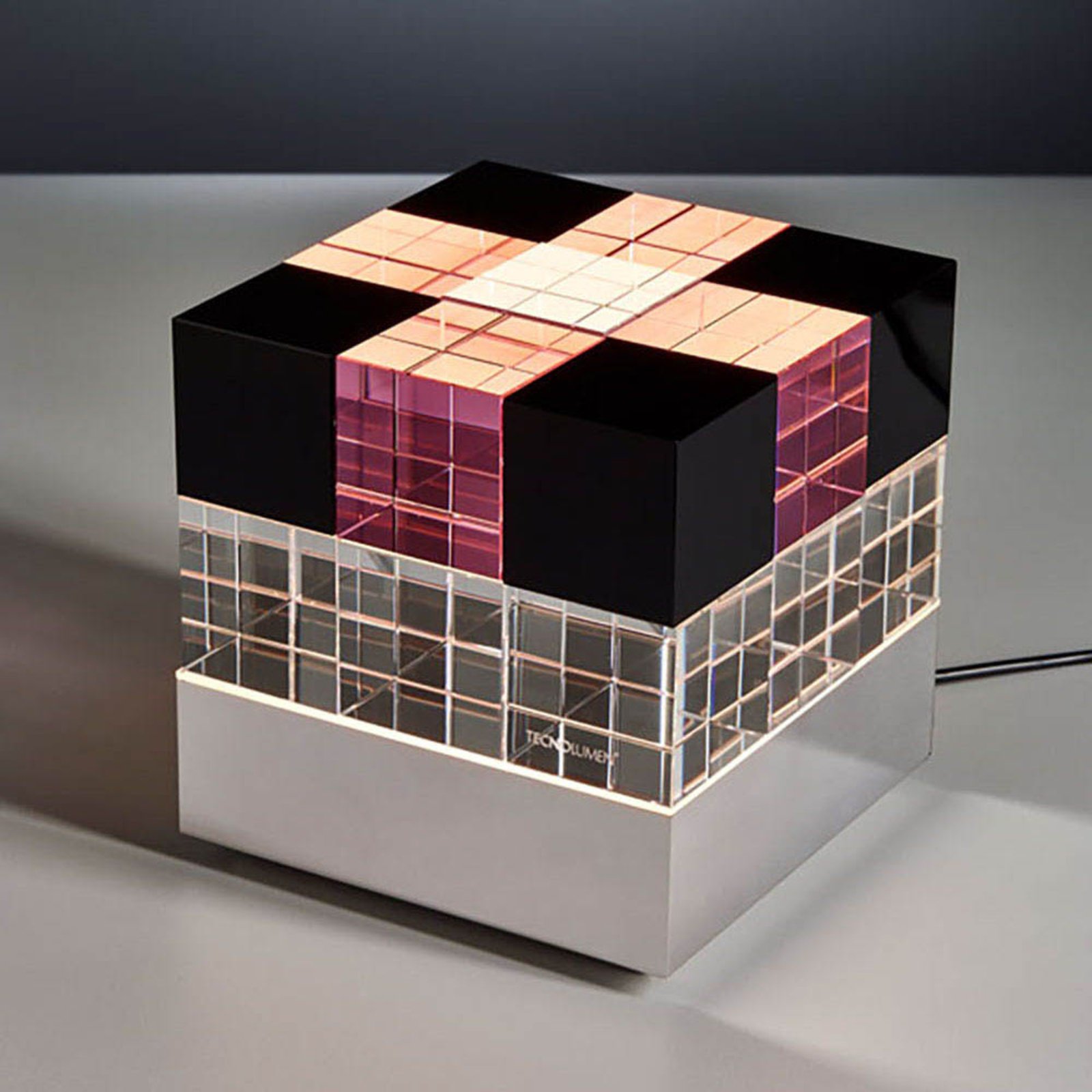 TECNOLUMEN Cubelight LED da tavolo, rosa/nero