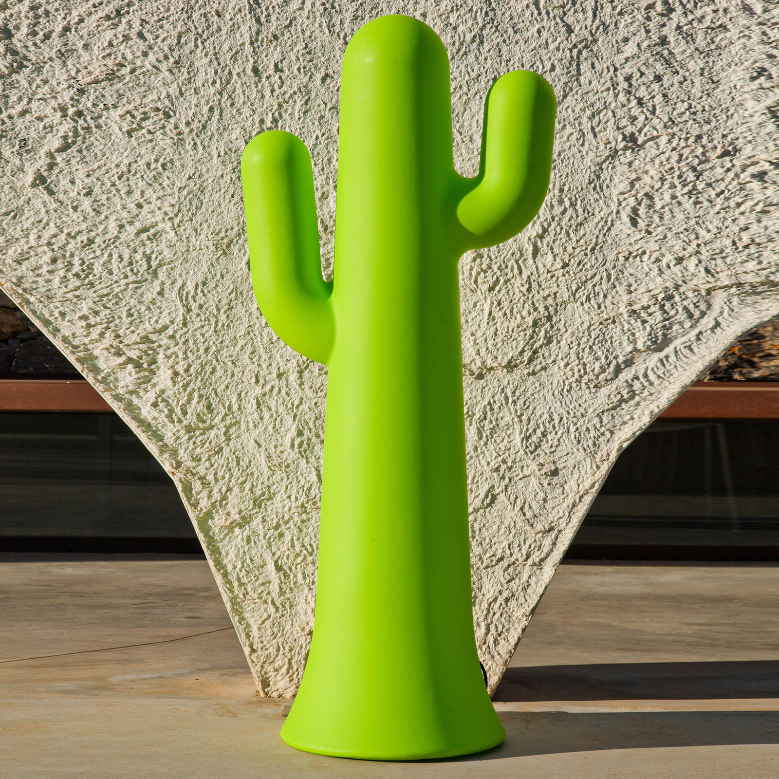 Stojací lampa Newgarden Pancho, limetkově zelená