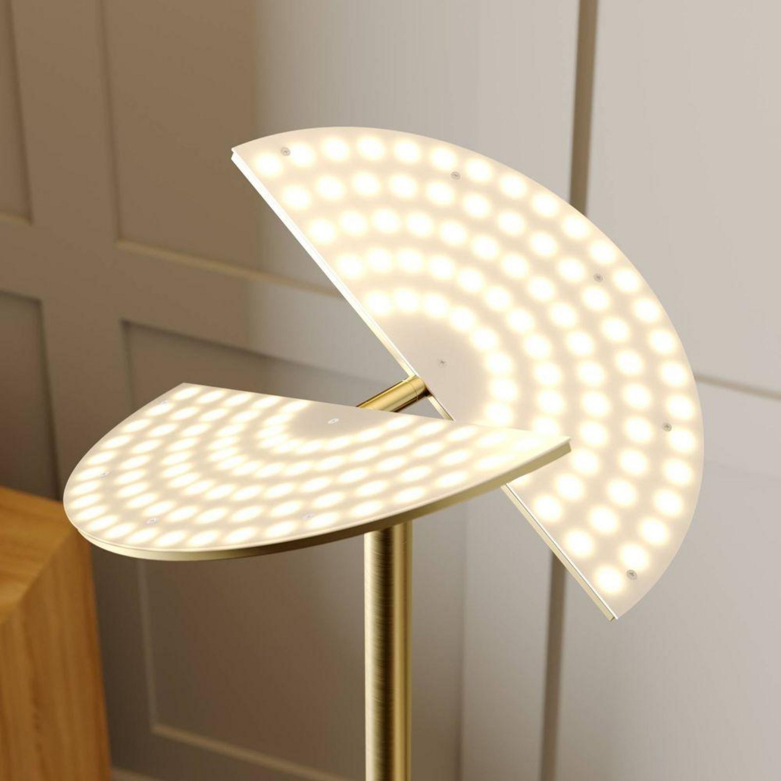 Anniki LED Lampadar Brass - Lucande