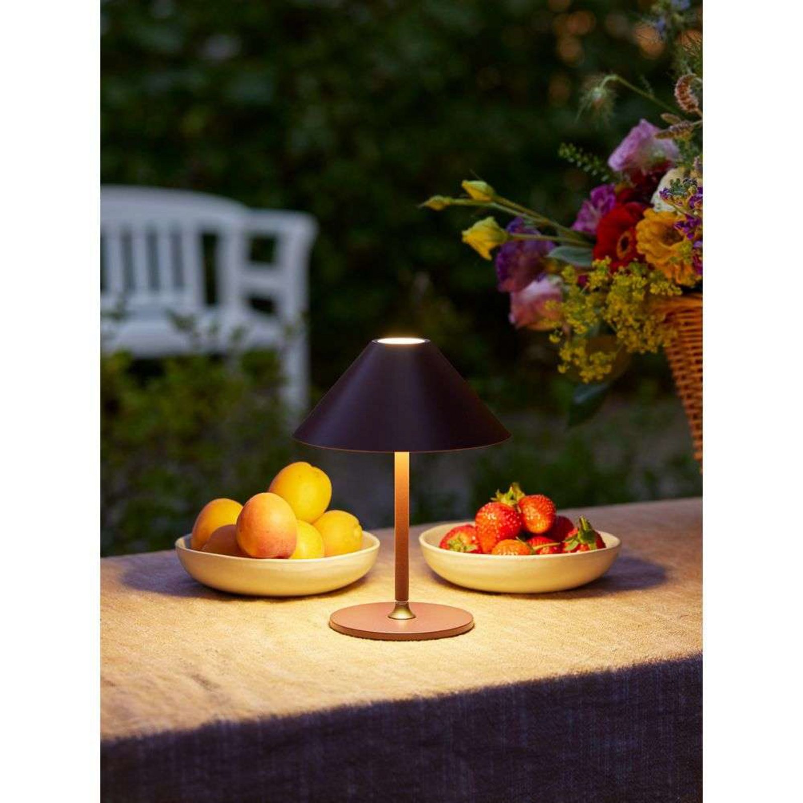 Hygge Portable Lampă de Masă Ø19 Maroon - Halo Design