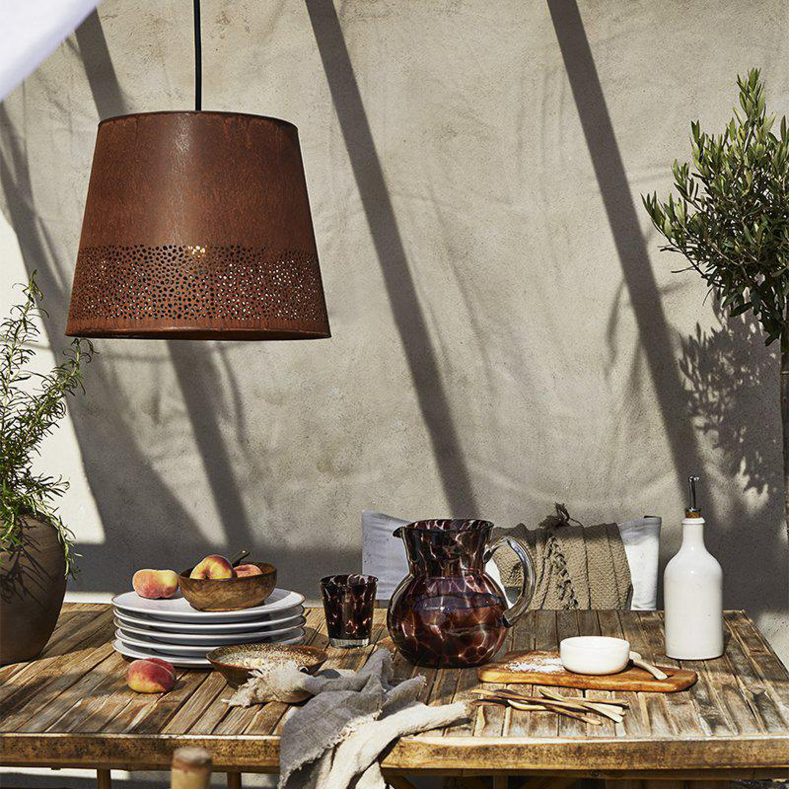 PR Home závesné svietidlo Corta, farba hrdza, zástrčka, Ø 38 cm, E27 PR Home závesné svietidlo Corta, farba hrdza, zástrčka, Ø 38 cm, E27