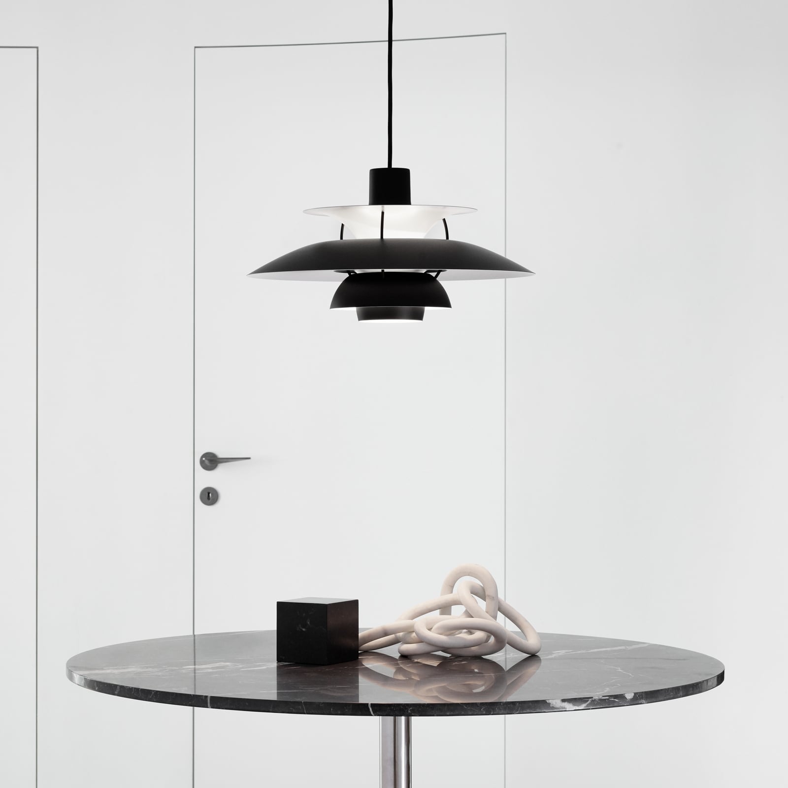 Louis Poulsen PH 5 hanglamp monochroom zwart