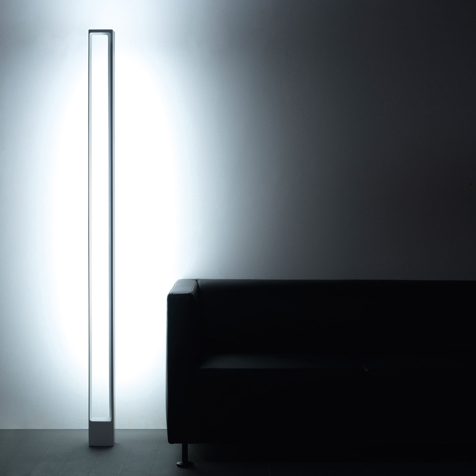 Nemo Tru LED floor lamp 2,700 K