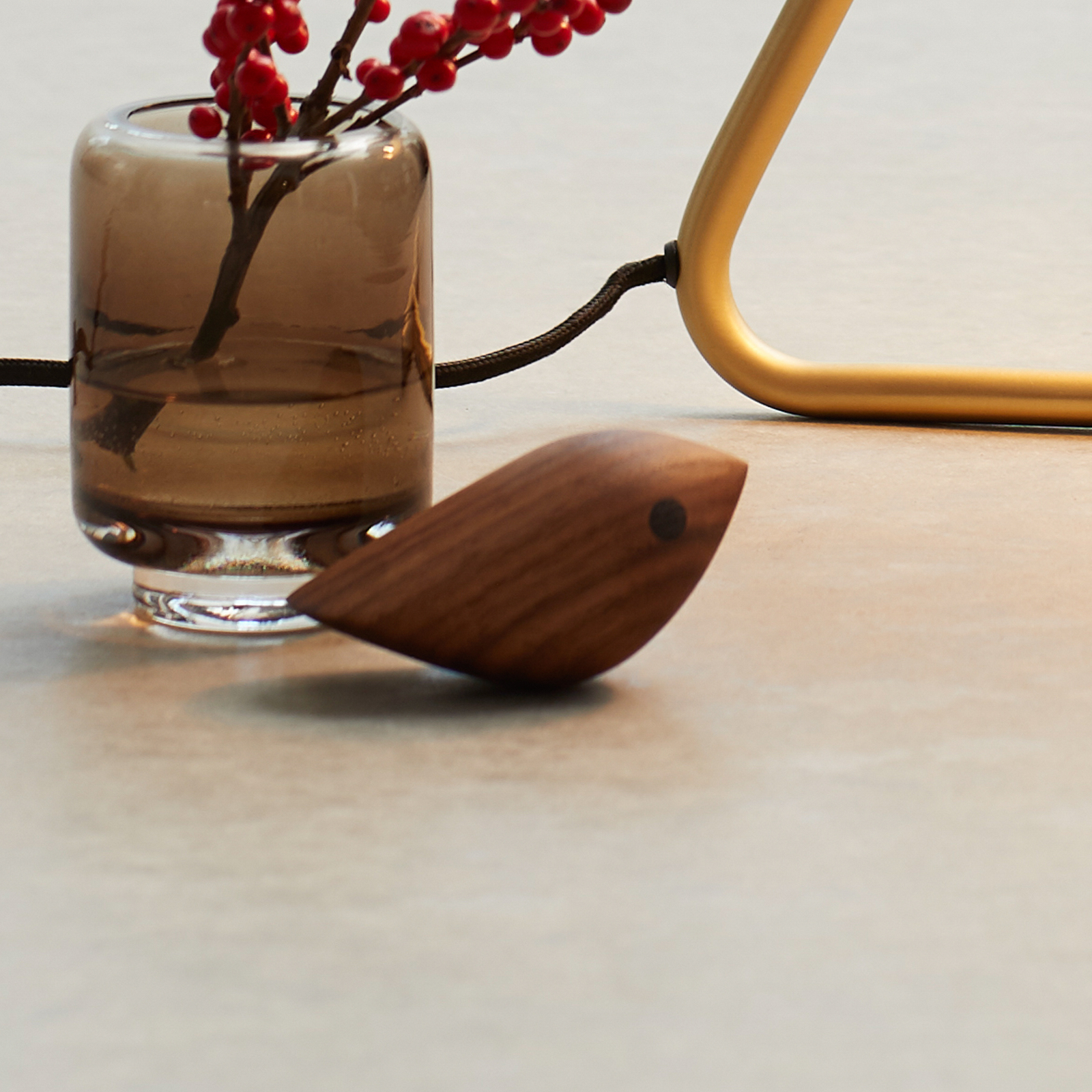 Twirling Bird Medium Walnut - Warm Nordic Twirling Bird Medium Walnut - Warm Nordic