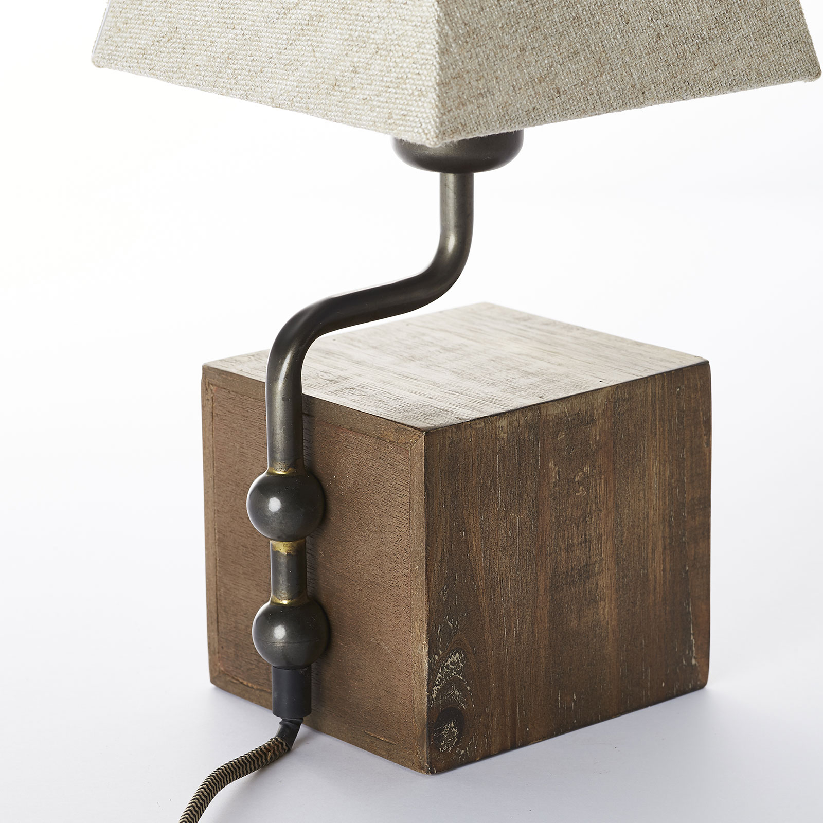 Lámpara de mesa textil Casket con cajón