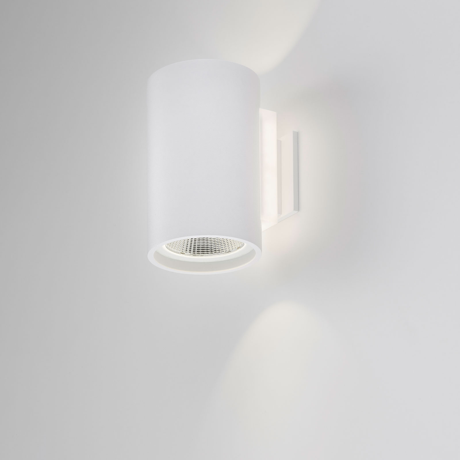 BRUMBERG Tubic applique LED, cylindrique