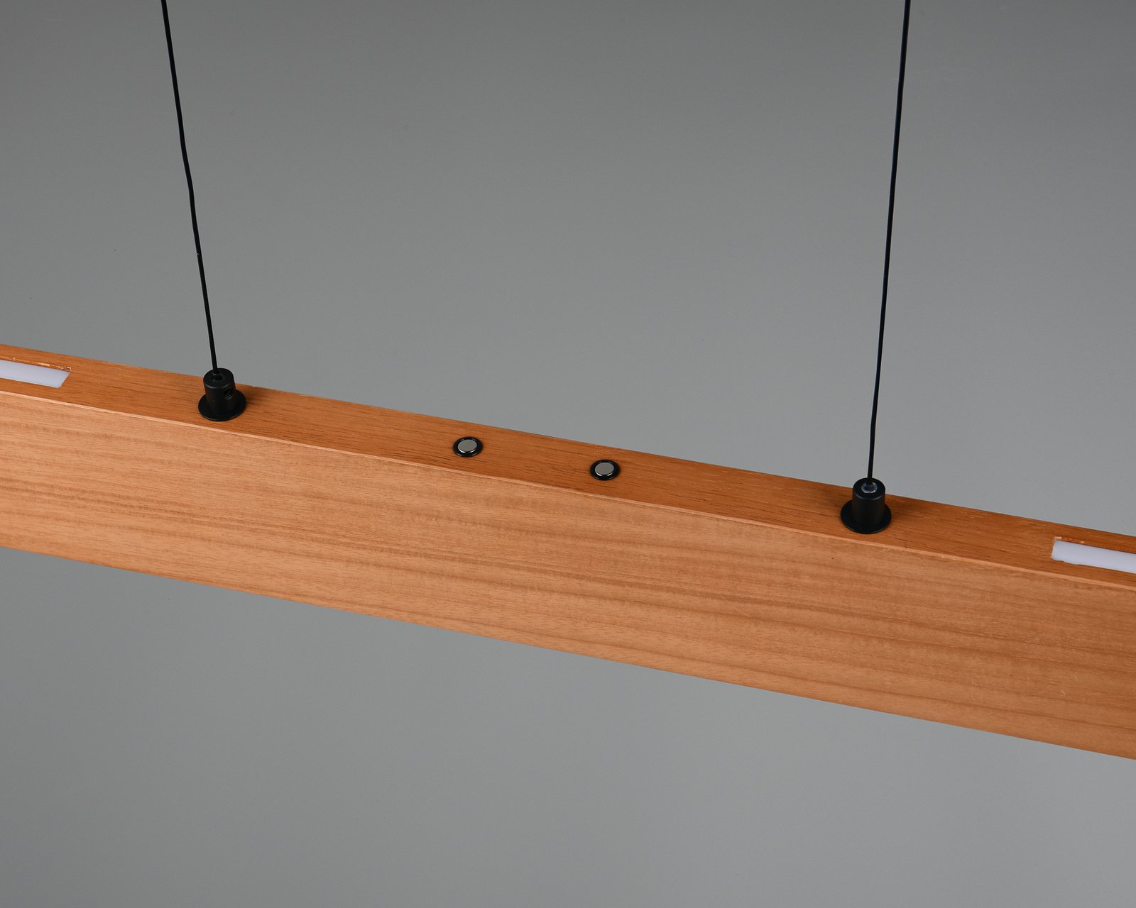 Edgewood LED függő lámpa, hossza 150 cm, fa színű fa, CCT Edgewood LED függő lámpa, hossza 150 cm, fa színű fa, CCT