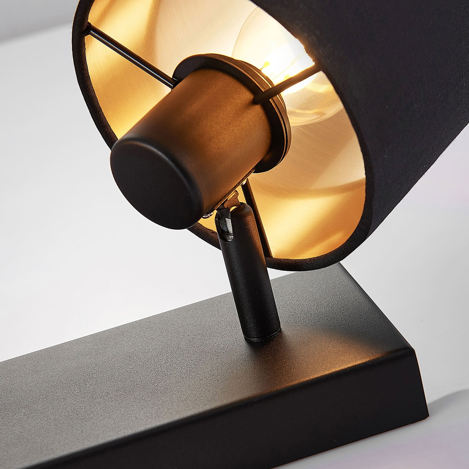 Stoffen plafondlamp Vasilia zwart-goud, 2-lamps