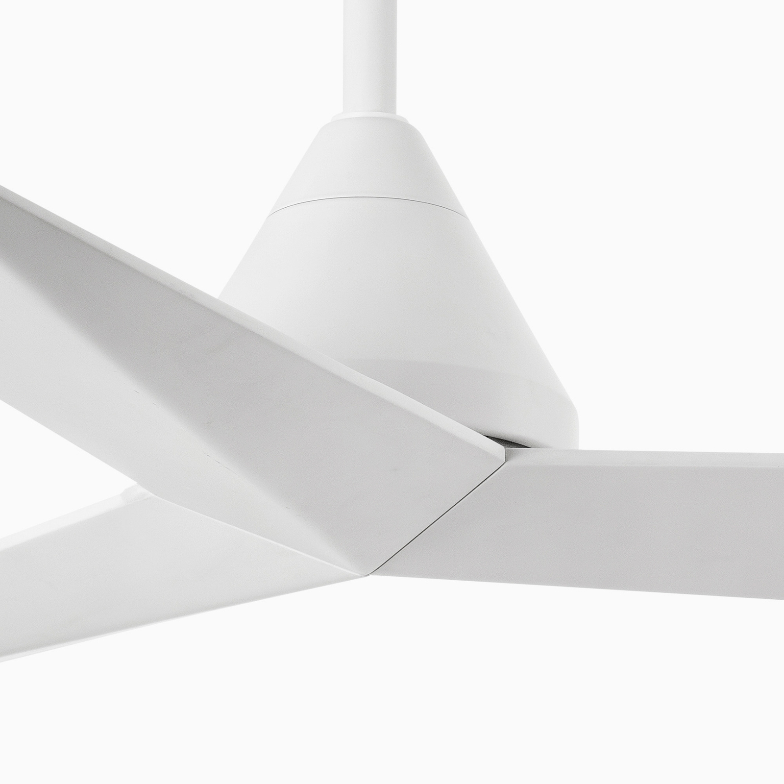Samos L ceiling fan, DC, 3 blades, white