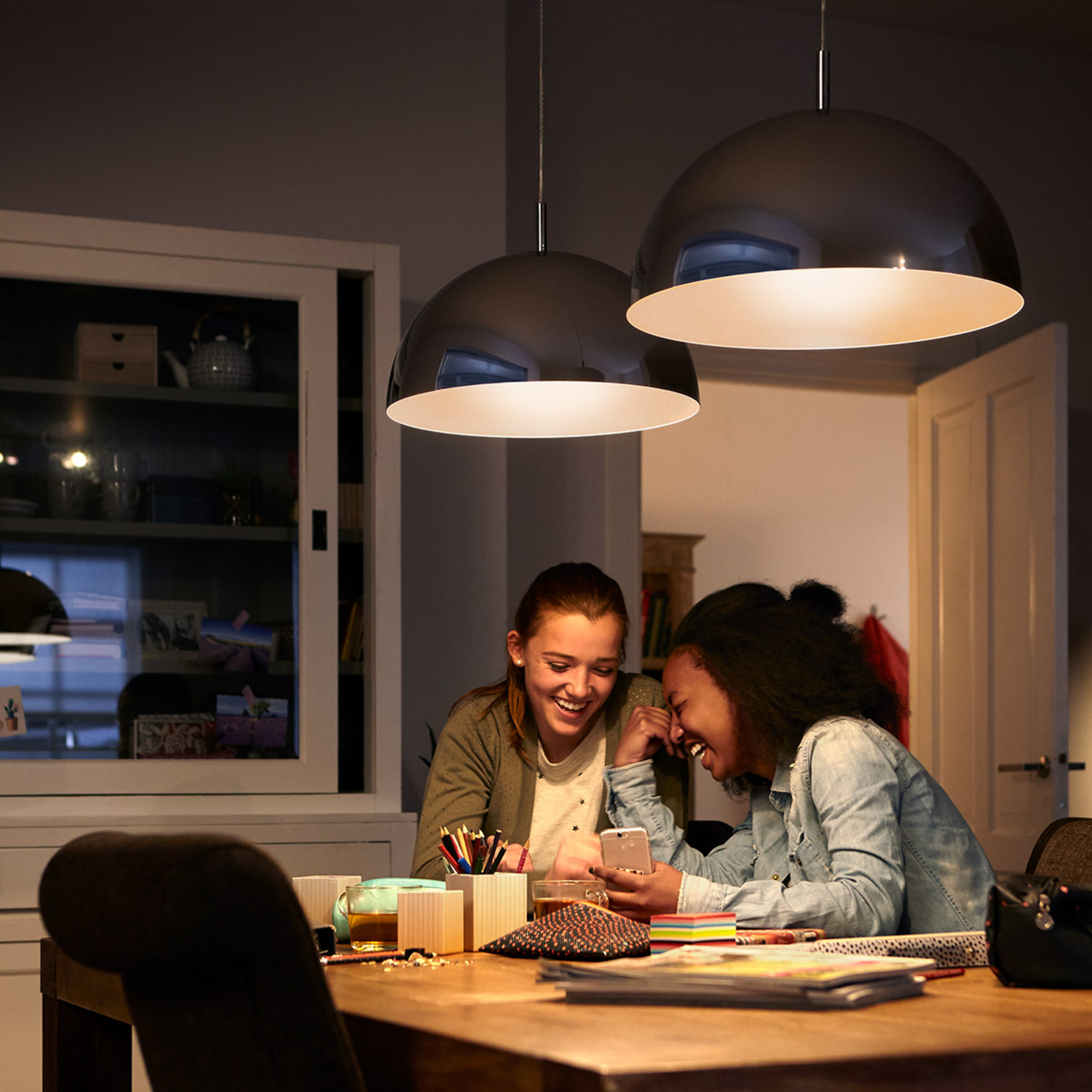 Philips LED-Tropfenlampe E27 2,2W, warmweiß, opal