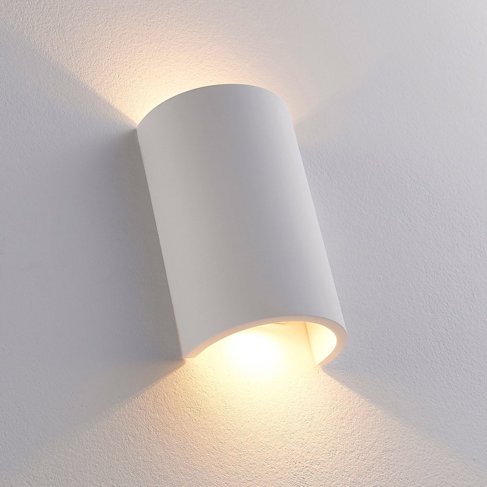 Jenke LED Vegglampe Cast White - Lindby