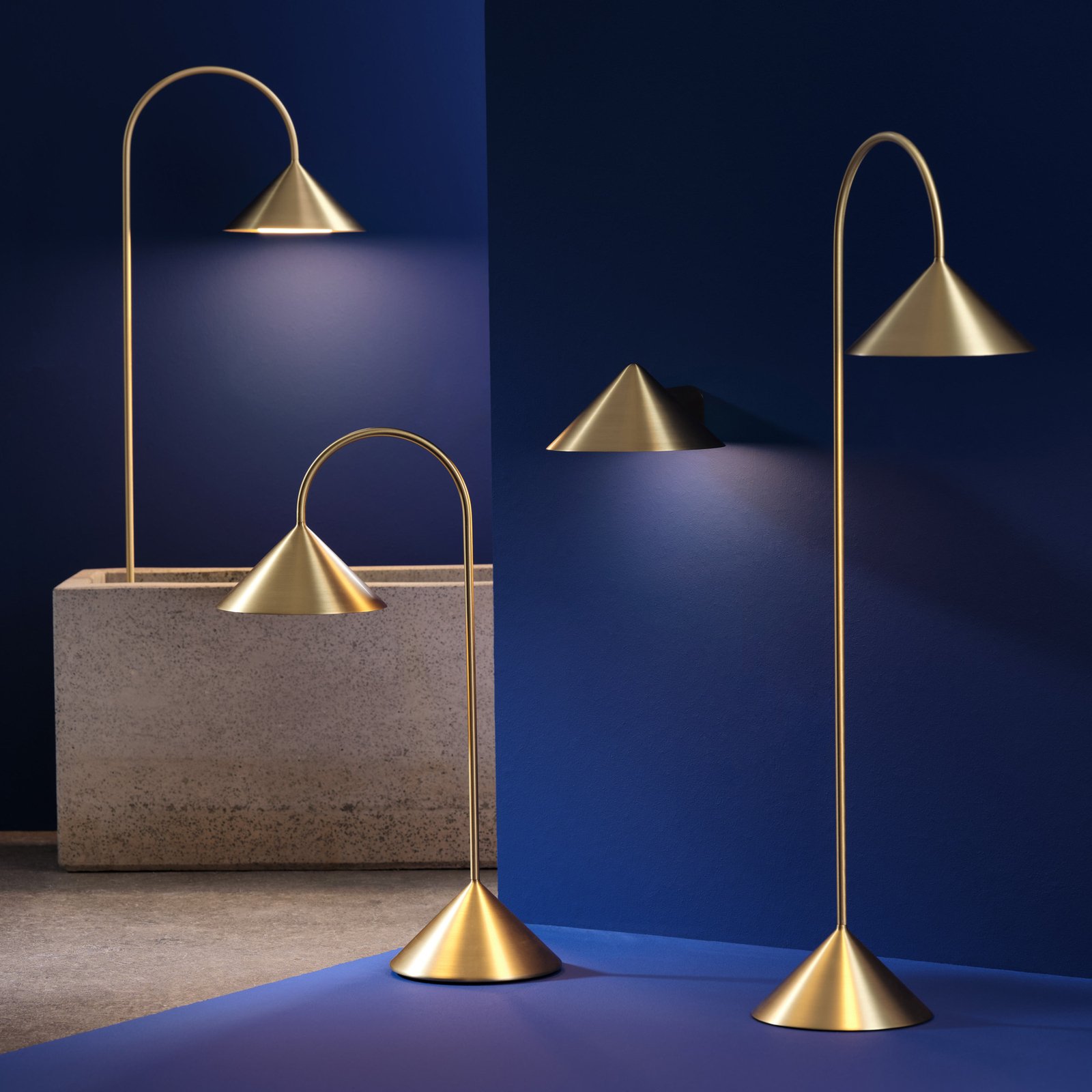 Grasp Garden Candeeiro de Jardim w/Spike Solid Brass - Frandsen
