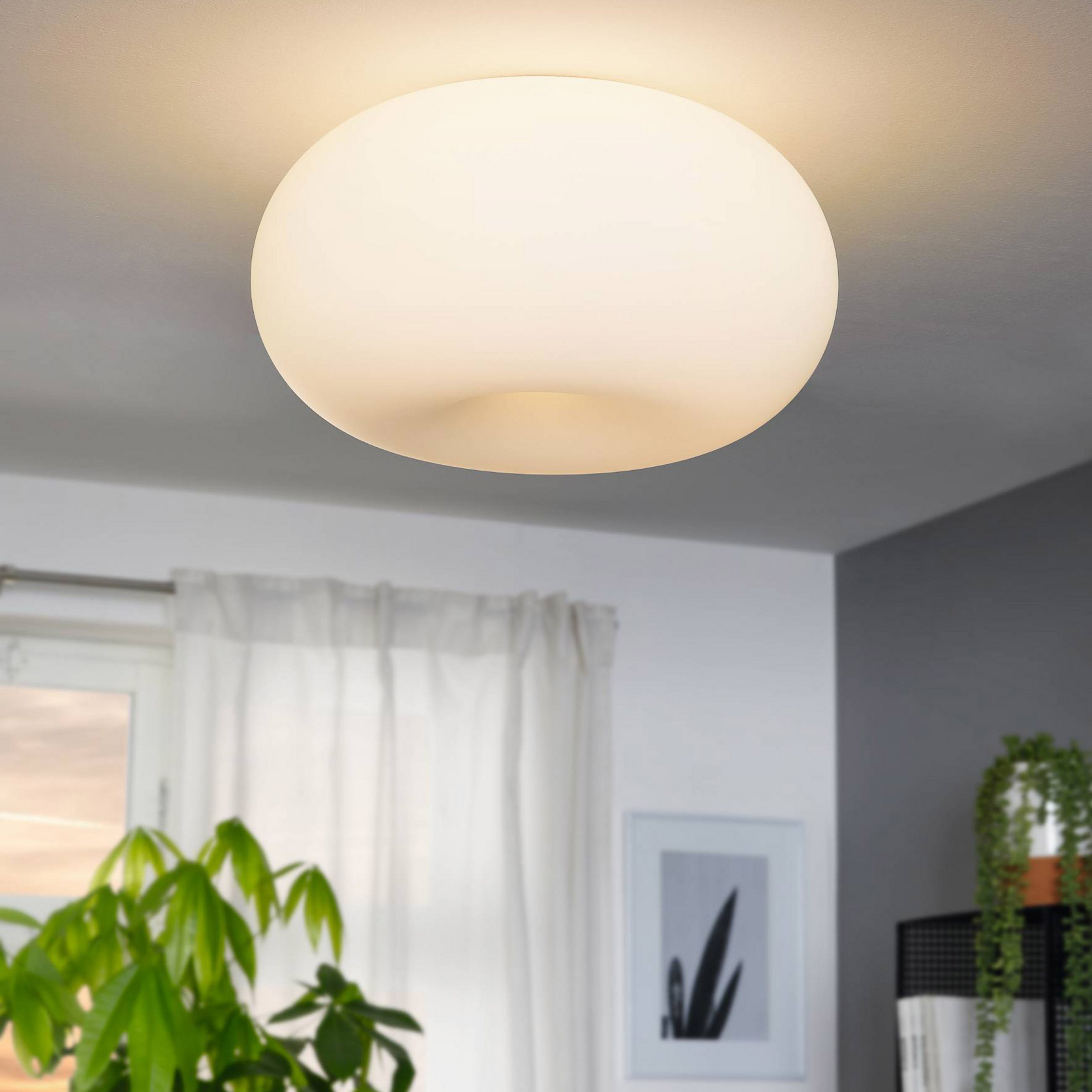 Diskret plafondlampa Optika Ø 35cm