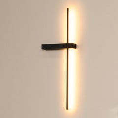 Aplique de pared LED Segin, altura 60 cm, 6W, negro, aluminio