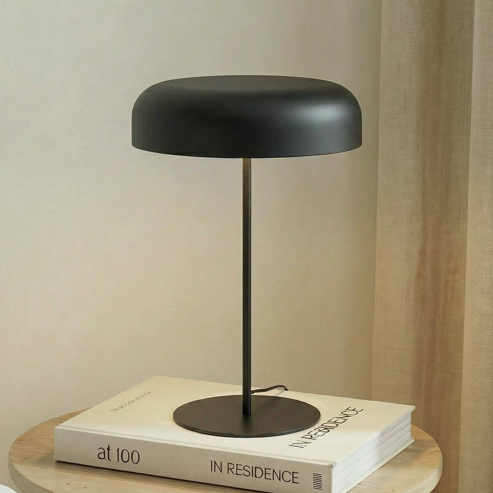 Lindby Edion table lamp, sand black, metal