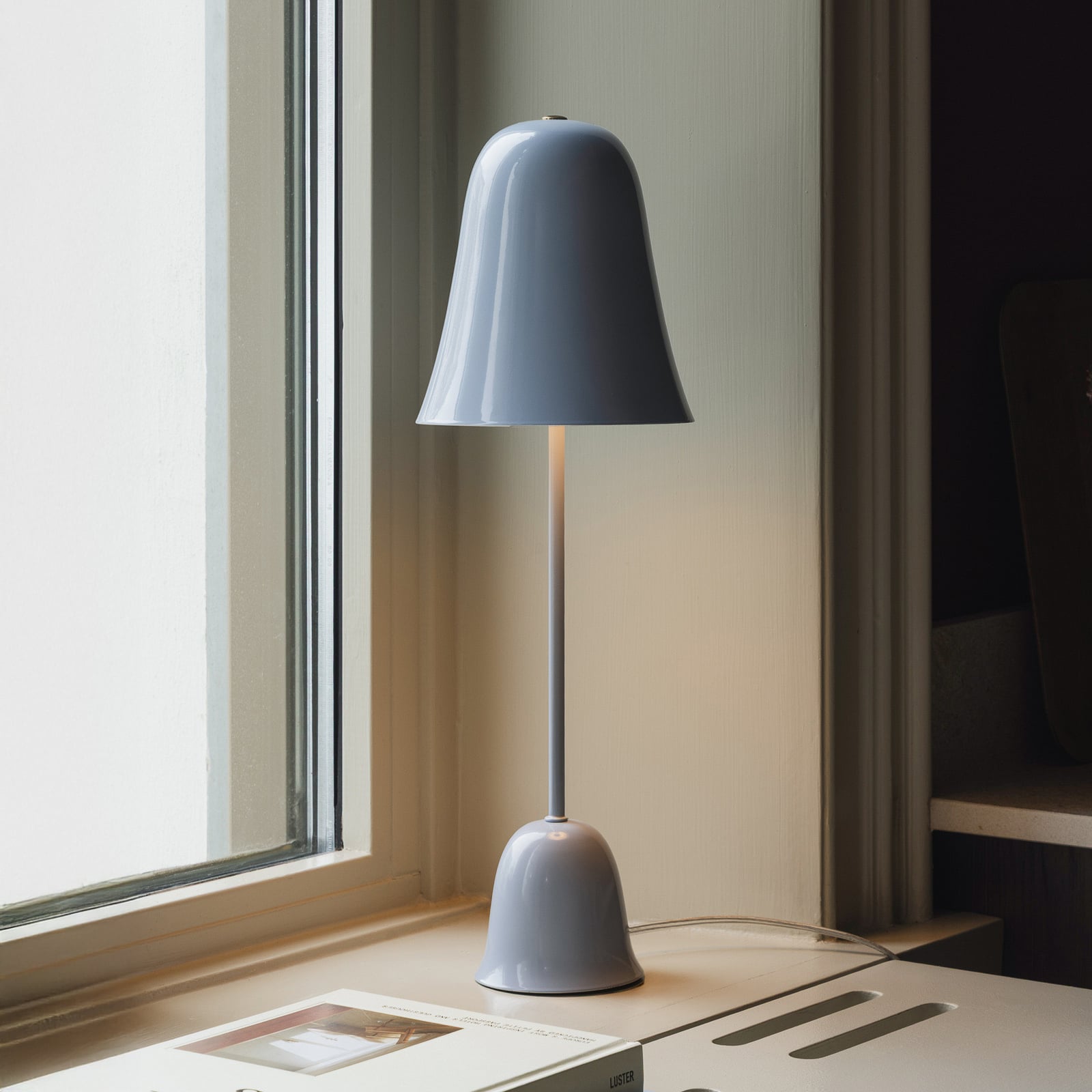 Blåklockan table lamp, light blue, height 56 cm – Globen Lighting Blåklockan table lamp, light blue, height 56 cm – Globen Lighting