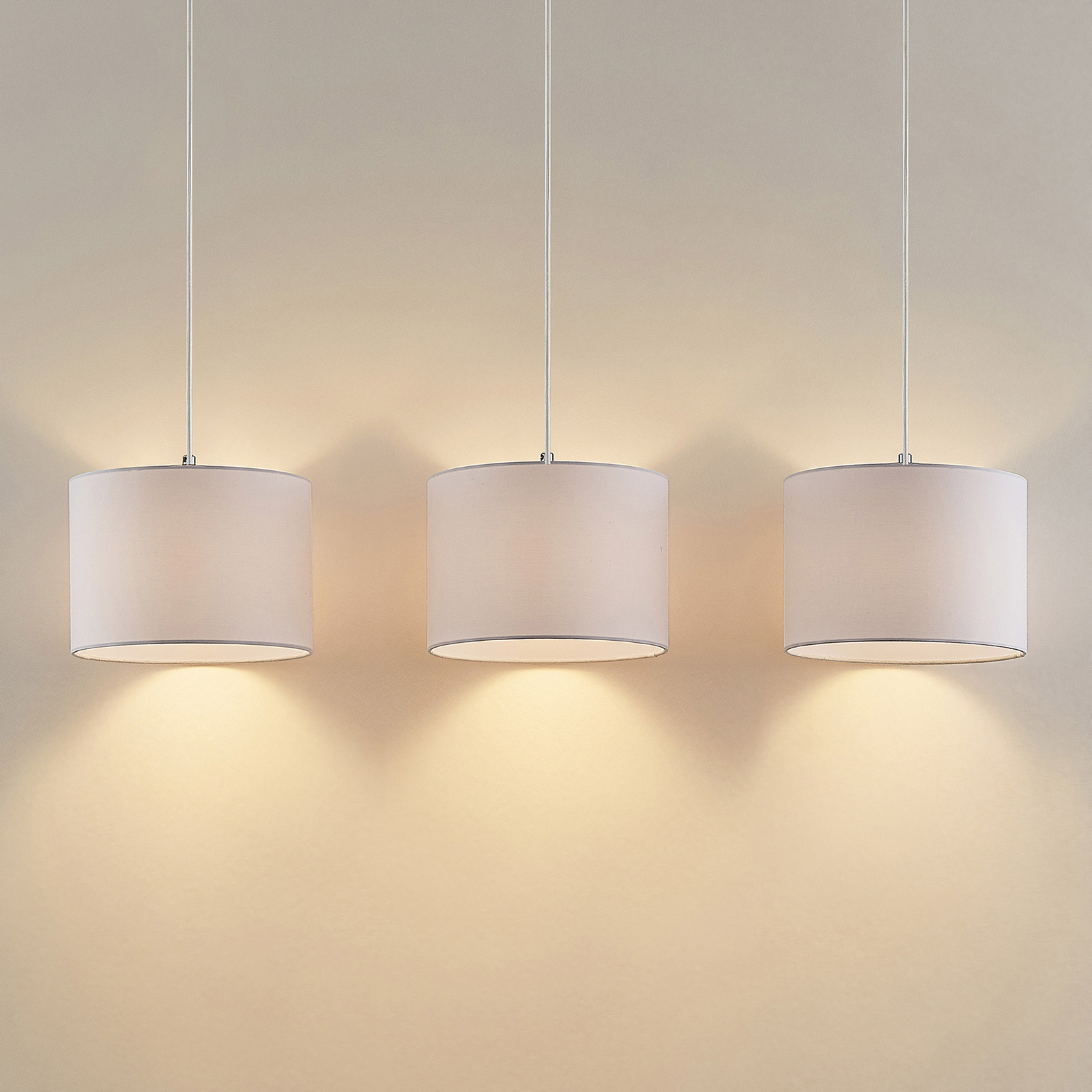 Lindby Imarin hanging light, 3-bulb, white