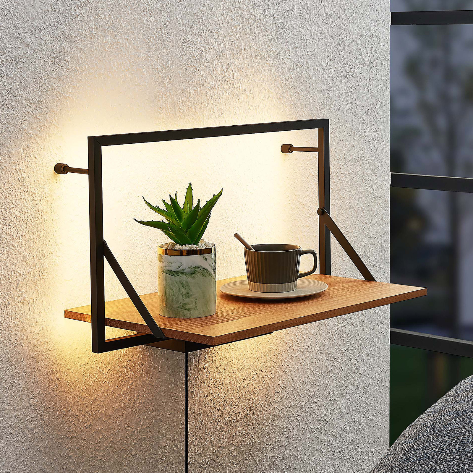 Lindby Rianita LED-væghylde, belyst, 50 cm