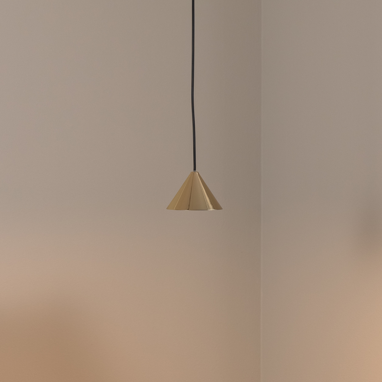 Elit Spider pendant light gold-coloured metal suspension system 200 cm