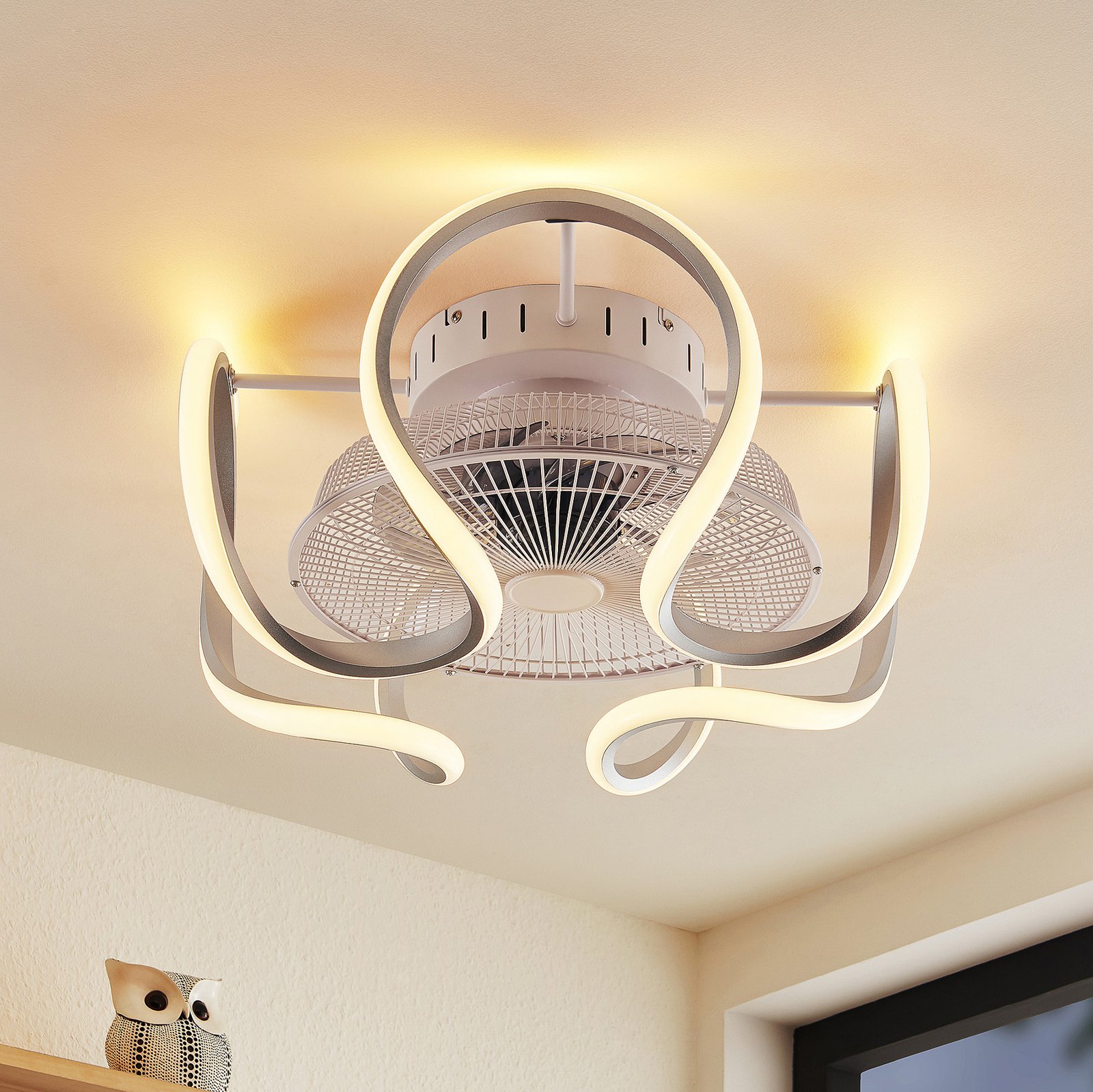 Starluna Lykkela LED ceiling fan, CCT, silver