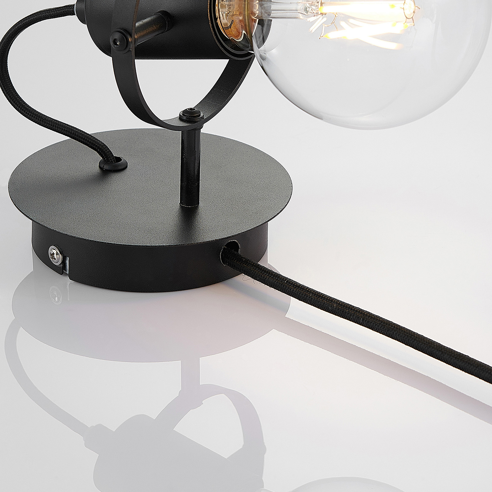 Lindby Mirtel lampa ścienna w kolorze czarnym