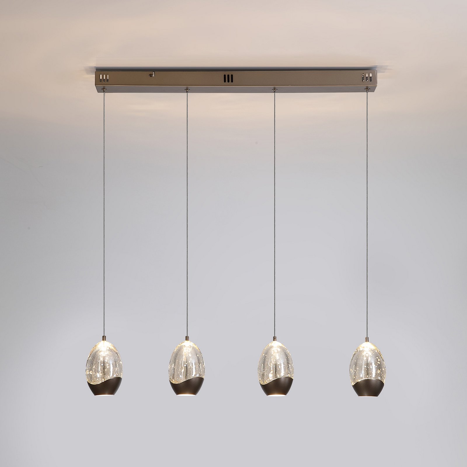 LED-pendellampe Seeds, cremefarvet, længde 75 cm, glas 4 lyskilder