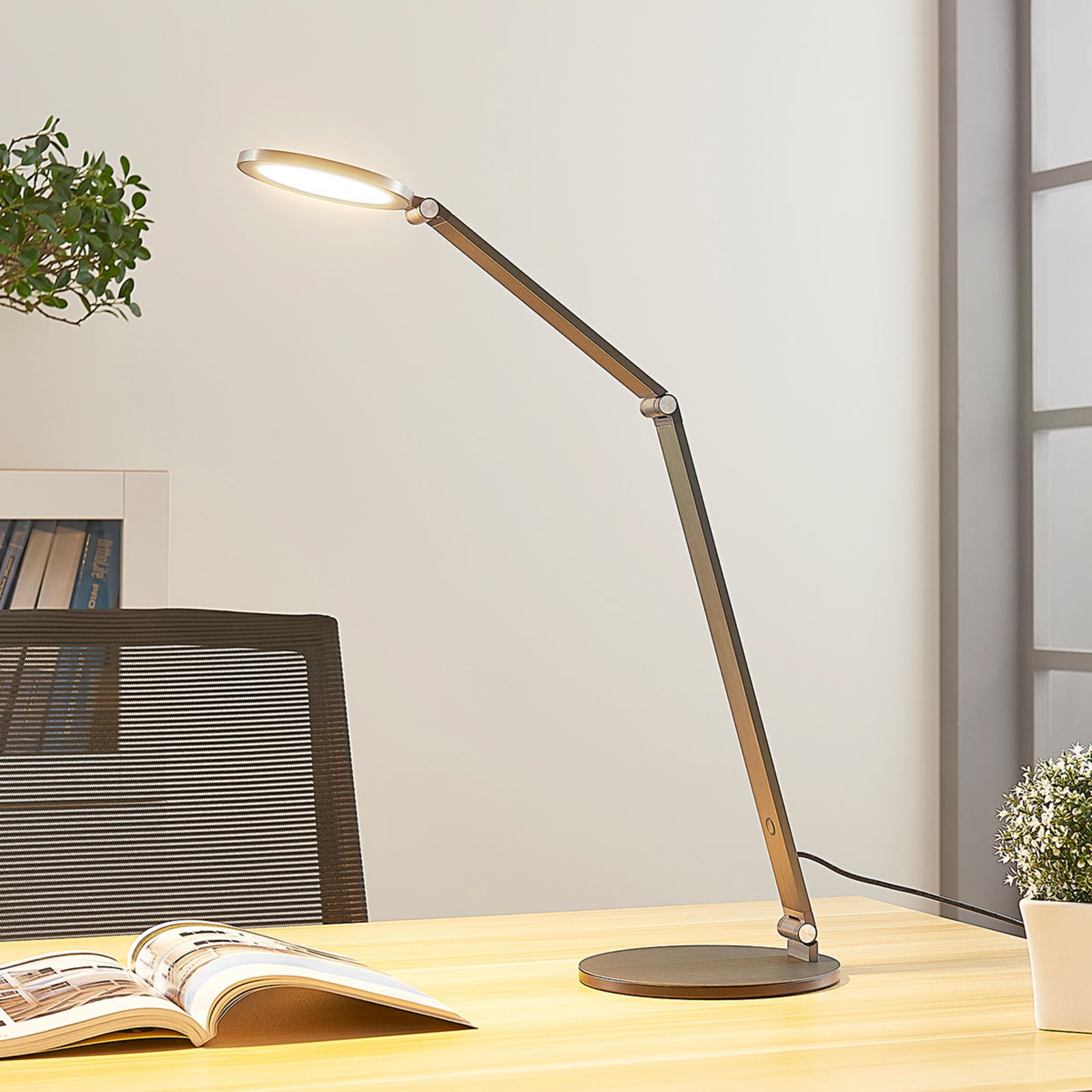 Lampe de bureau LED Mion avec variateur