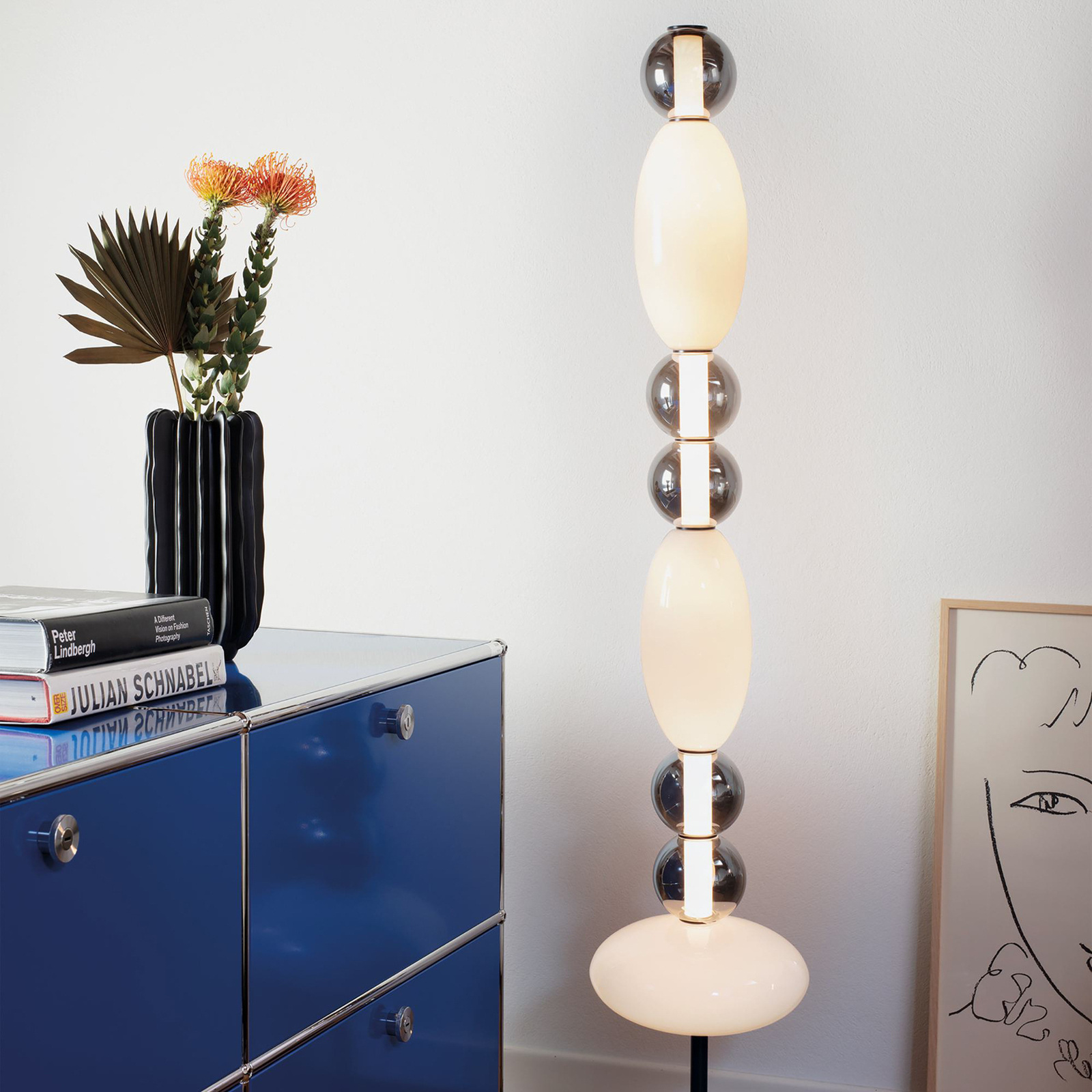 Ideal Lux lampe sur pied LED Lumiere, verre opalin/gris, hauteur 155 cm