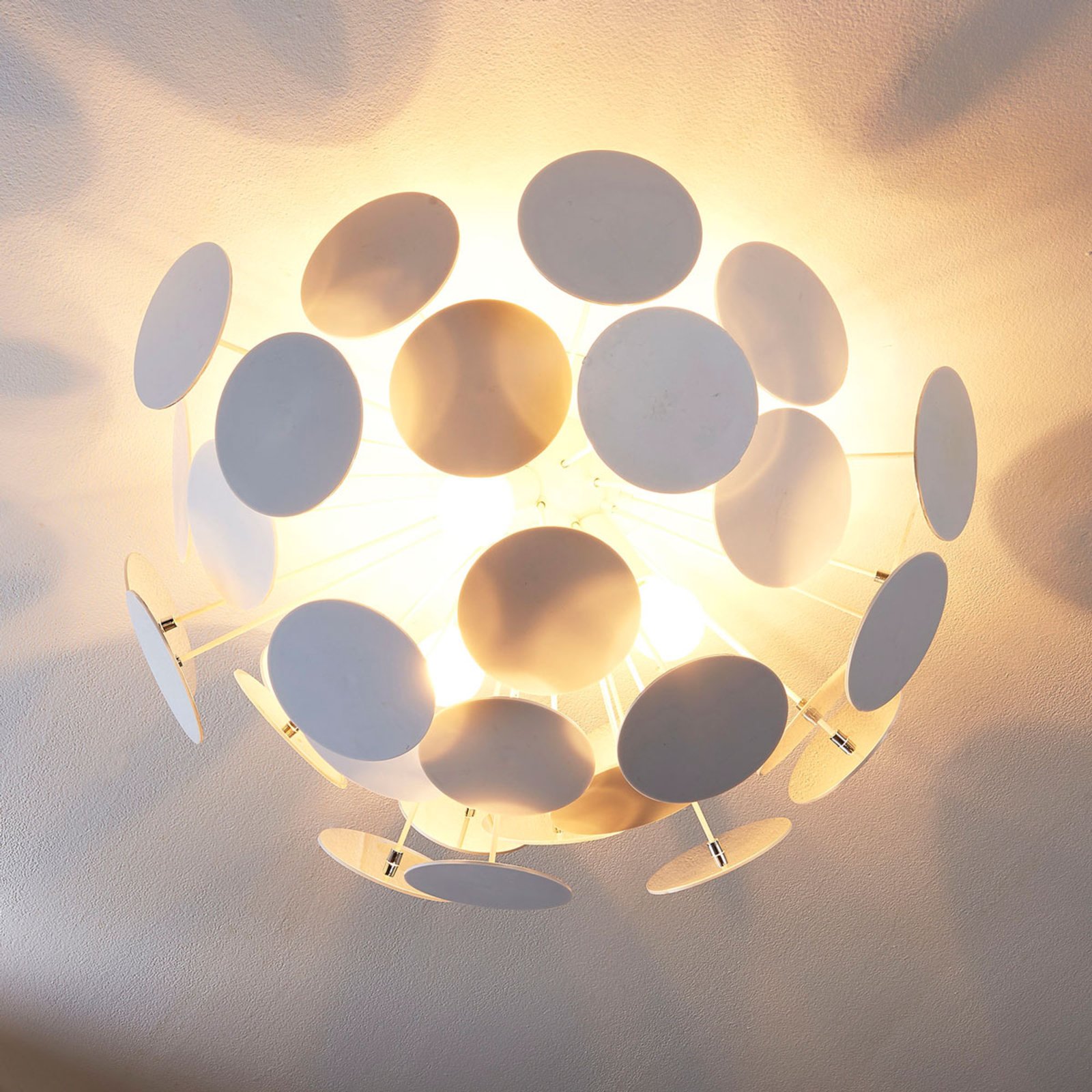 Designové stropní světlo Kinan v bílé barvě