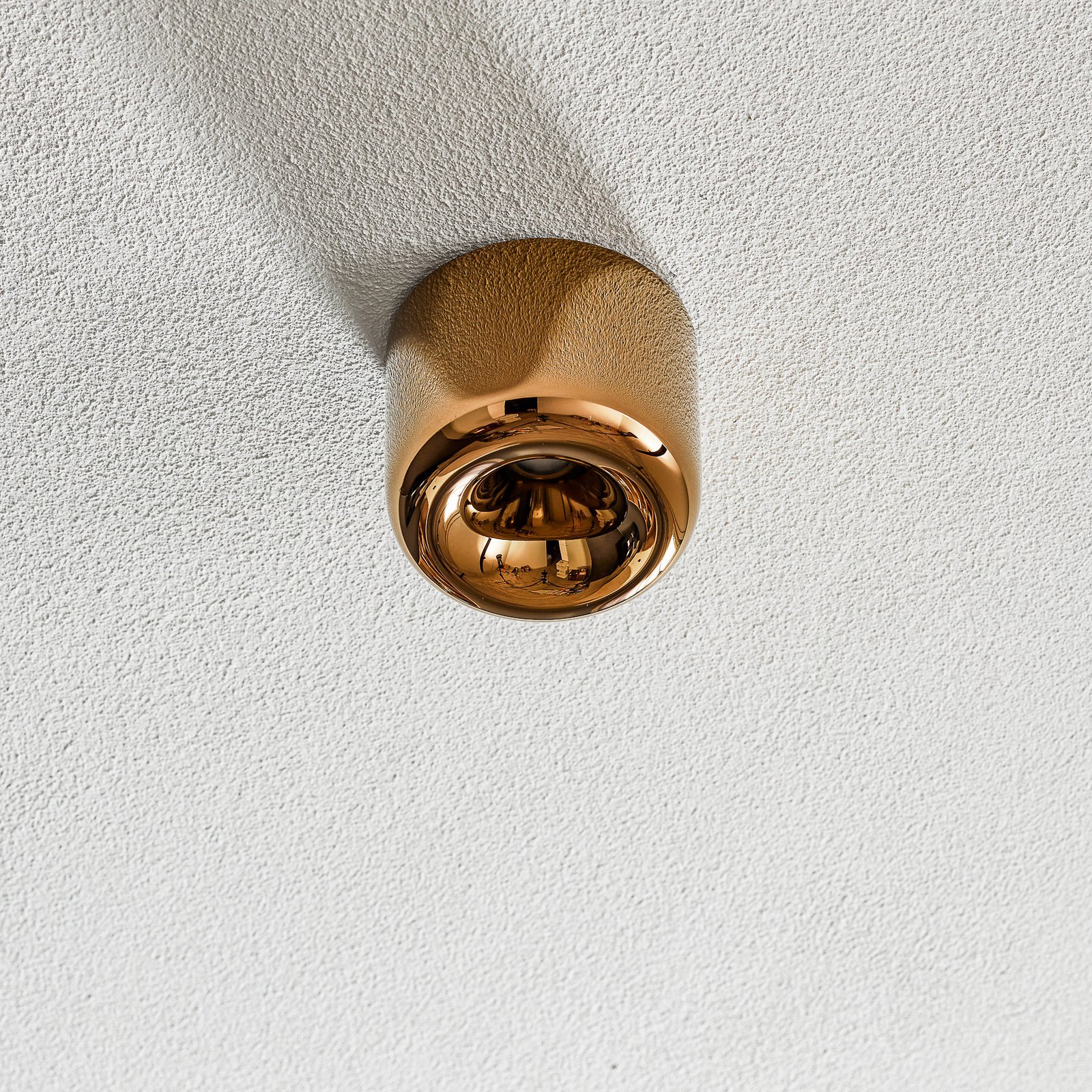 Cavity LED Ceiling Lamp S Bronze - Serien Lighting