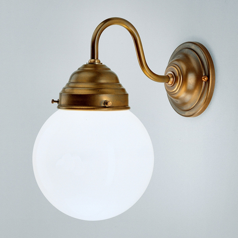 Larry wall light made of brass