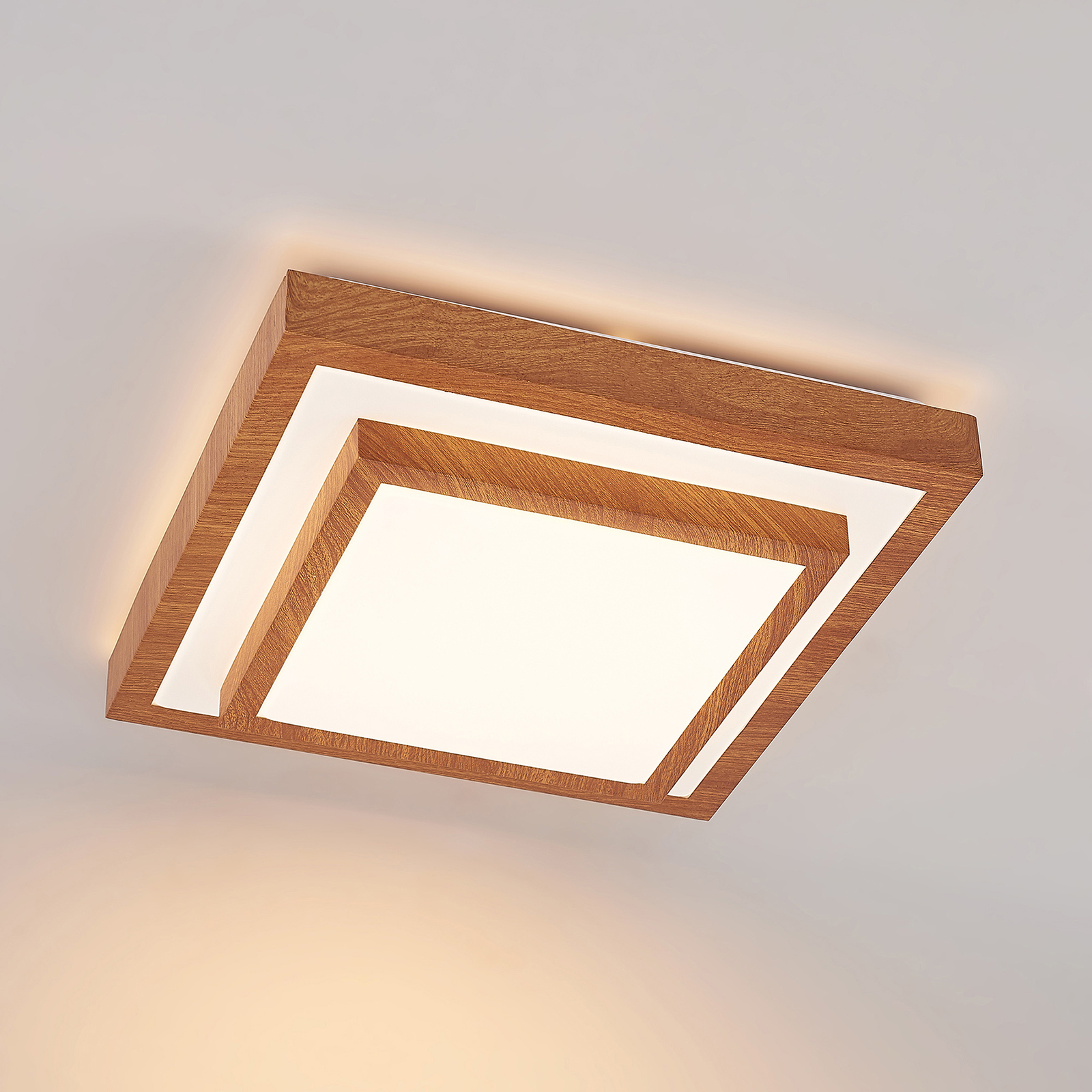 Lindby Tiril LED stropní světlo, hranaté, 37,5 cm