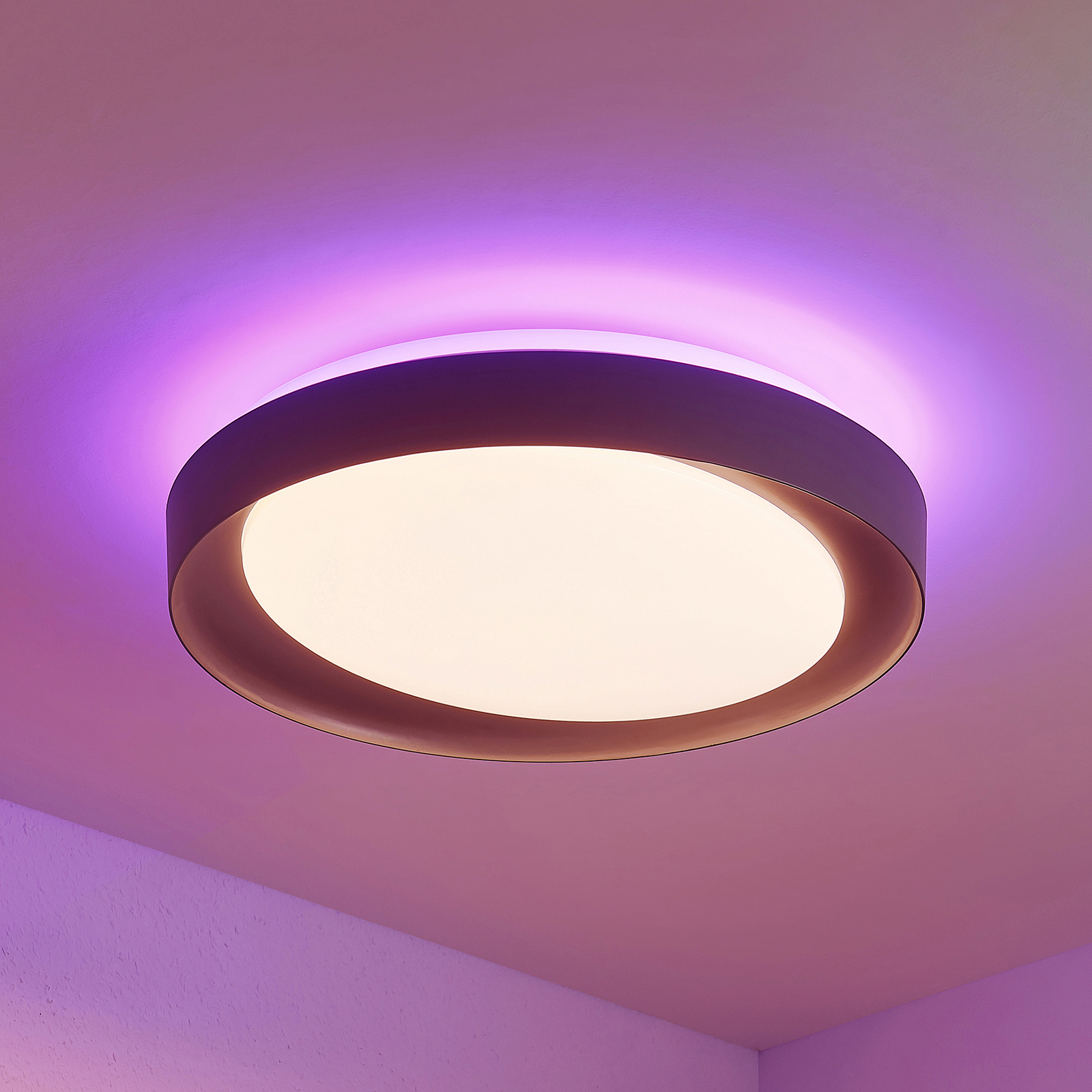 Lindby Alyano LED mennyezeti lámpa, RGB CCT dimm.