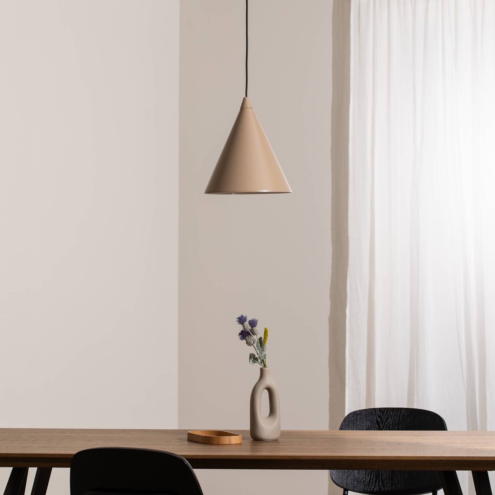 Lampa wisząca Shape, beżowy, metal, stożek, 1-punktowa, E27