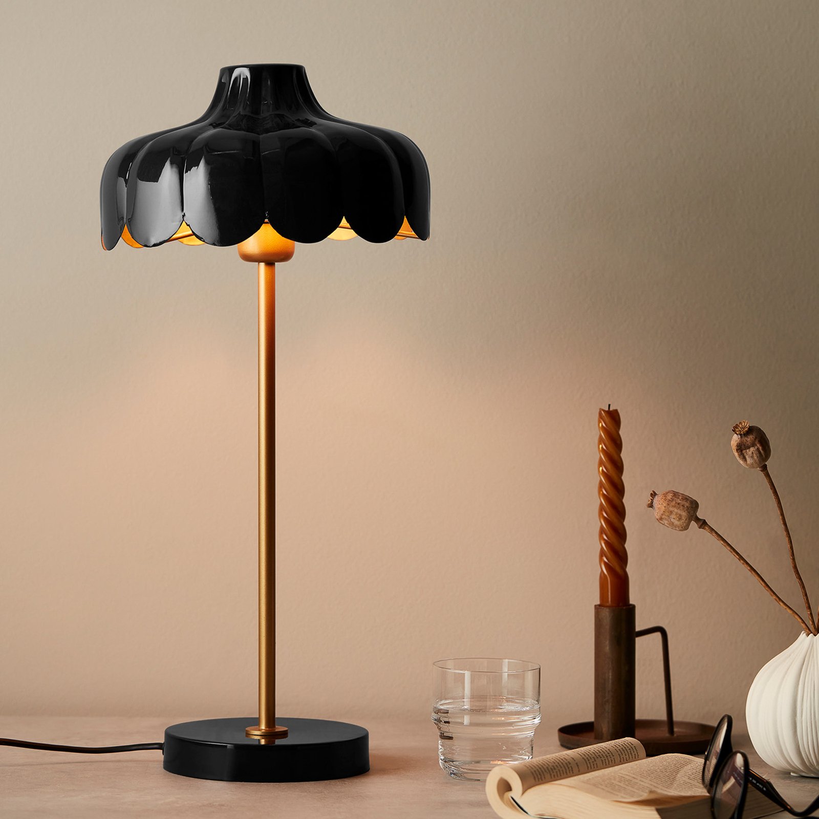 PR Home Wells tafellamp zwart/goud