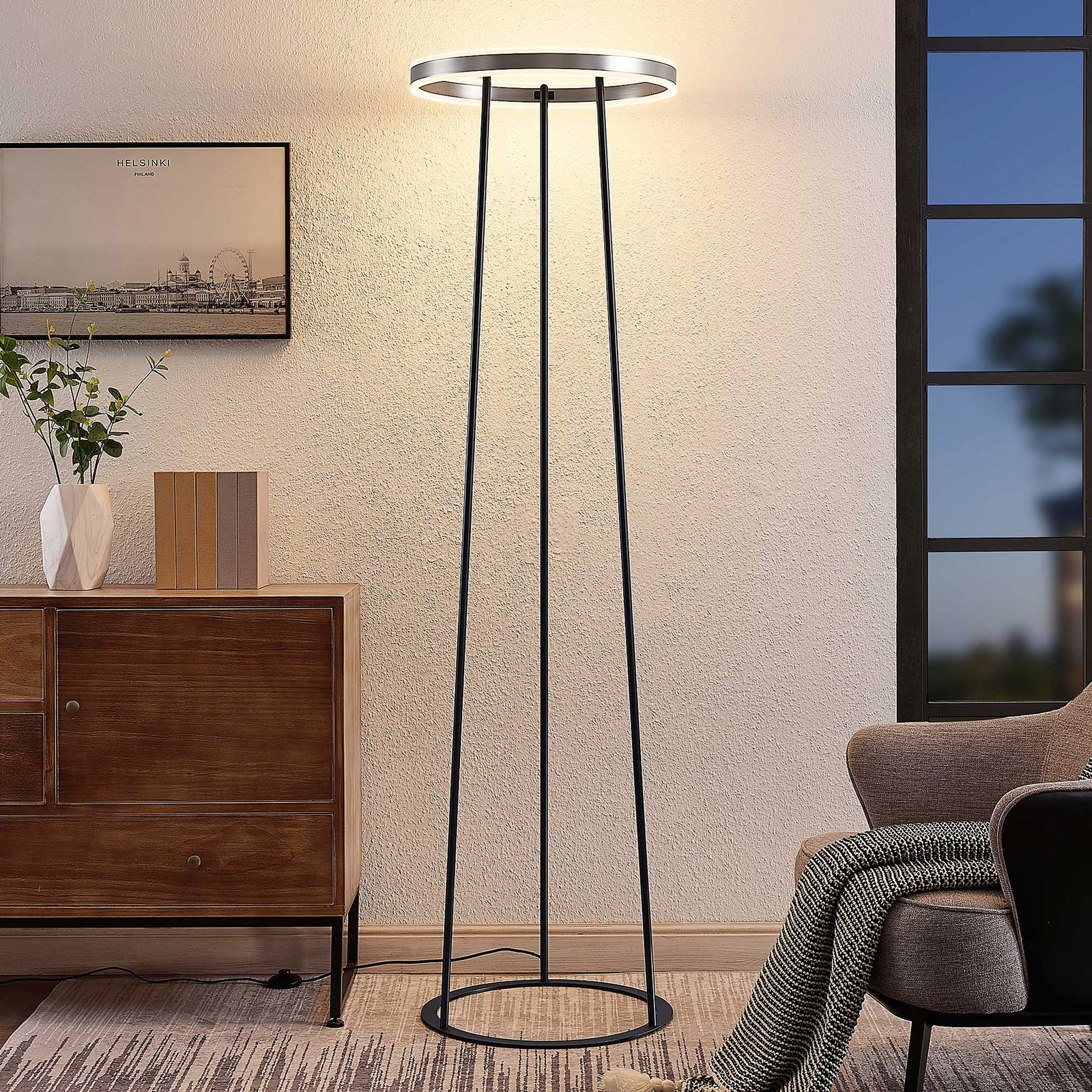 Lucande Seppe lámpara de pie LED, Ø 50 cm, níquel