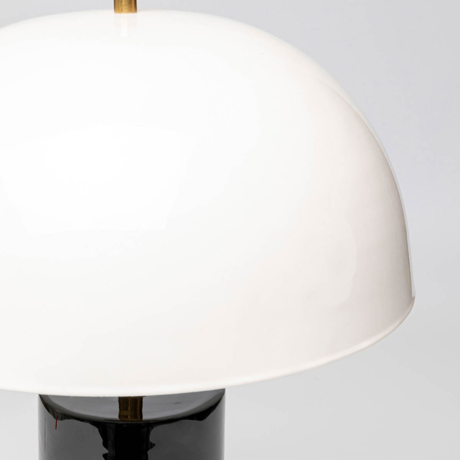 KARE Josy bordlampe, hvit/svart, stål, høyde 51 cm