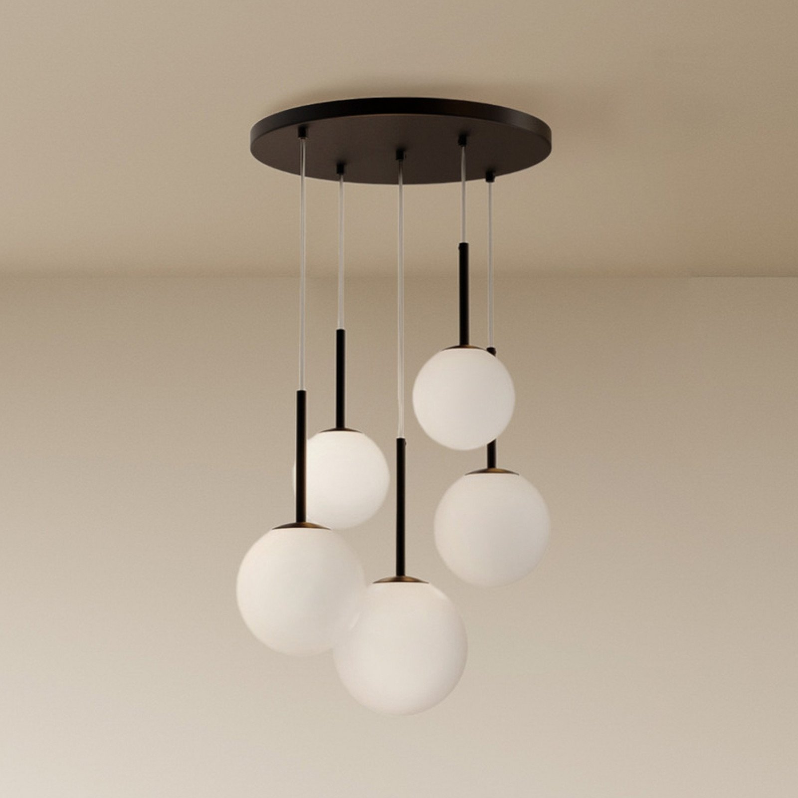 Lampă suspendată Maytoni Forma de bază negru Ø 58 cm 5 becuri - Camera de zi / sufragerie - modern - negru alb opal - Sticlă