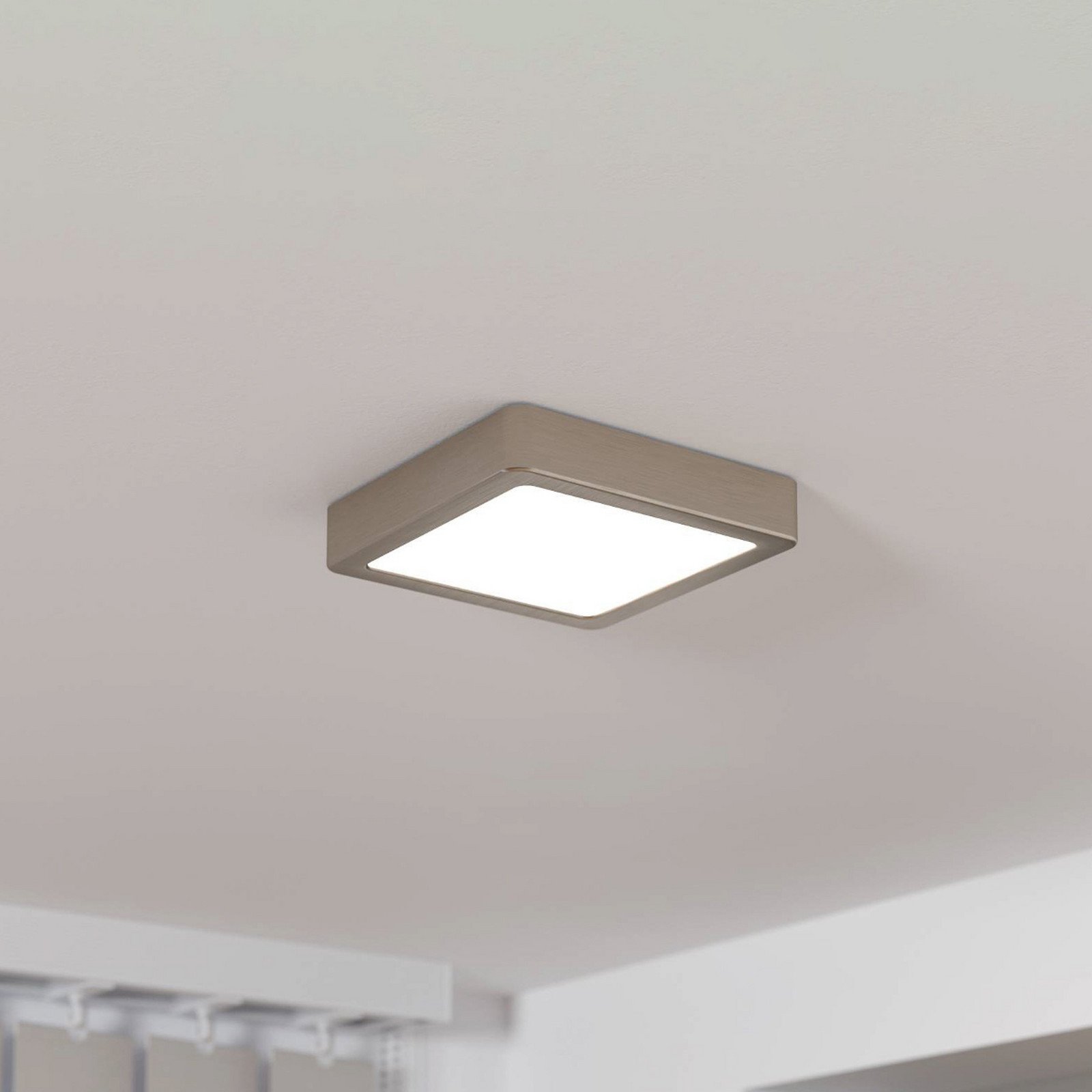 EGLO Panou cu LED montat pe suprafață Fueva 5 IP20 830 nickel 16x16cm - Camera de zi / sufragerie - modern - nichel mat alb - Metal