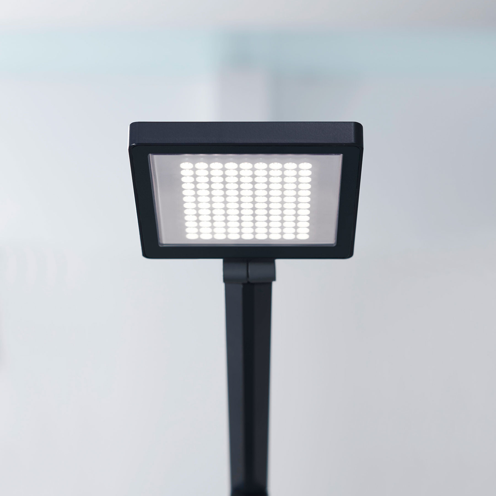 LED table lamp PARA.MI FTL 108 R black 940
