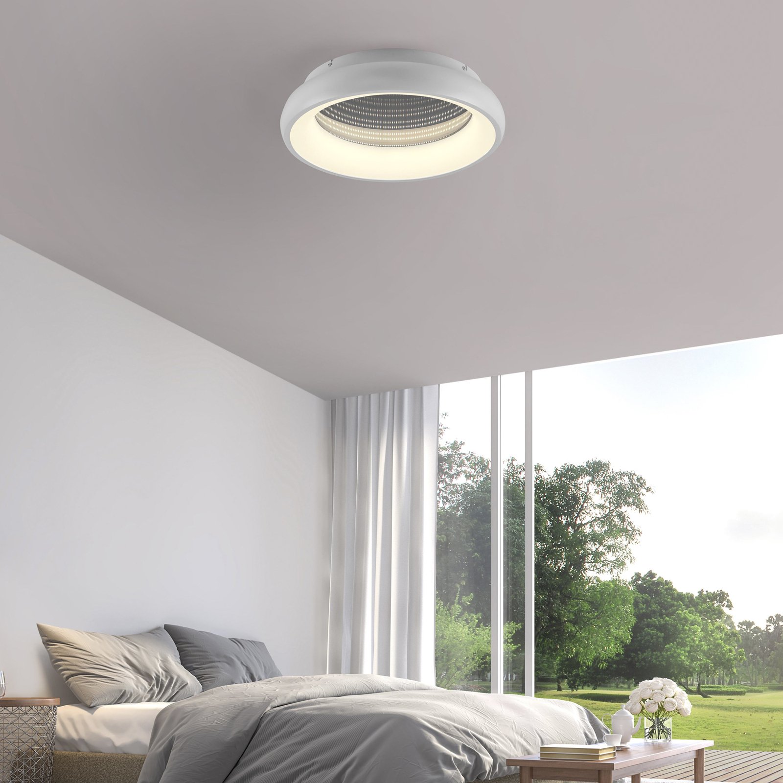 JUST LIGHT. Speccio LED ceiling light, CCT, remote control