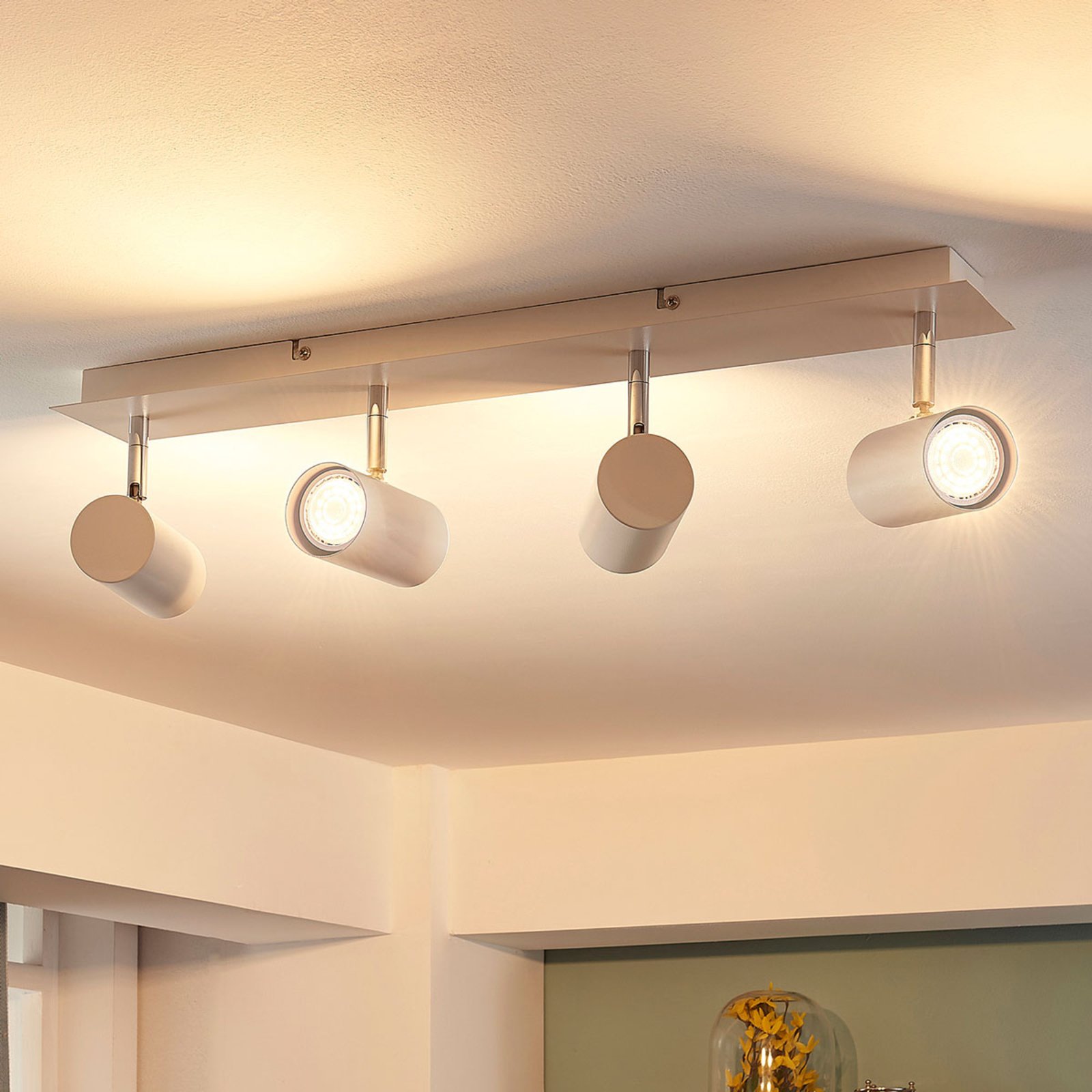 Iluk ceiling spotlight with a white finish, 4-bulb