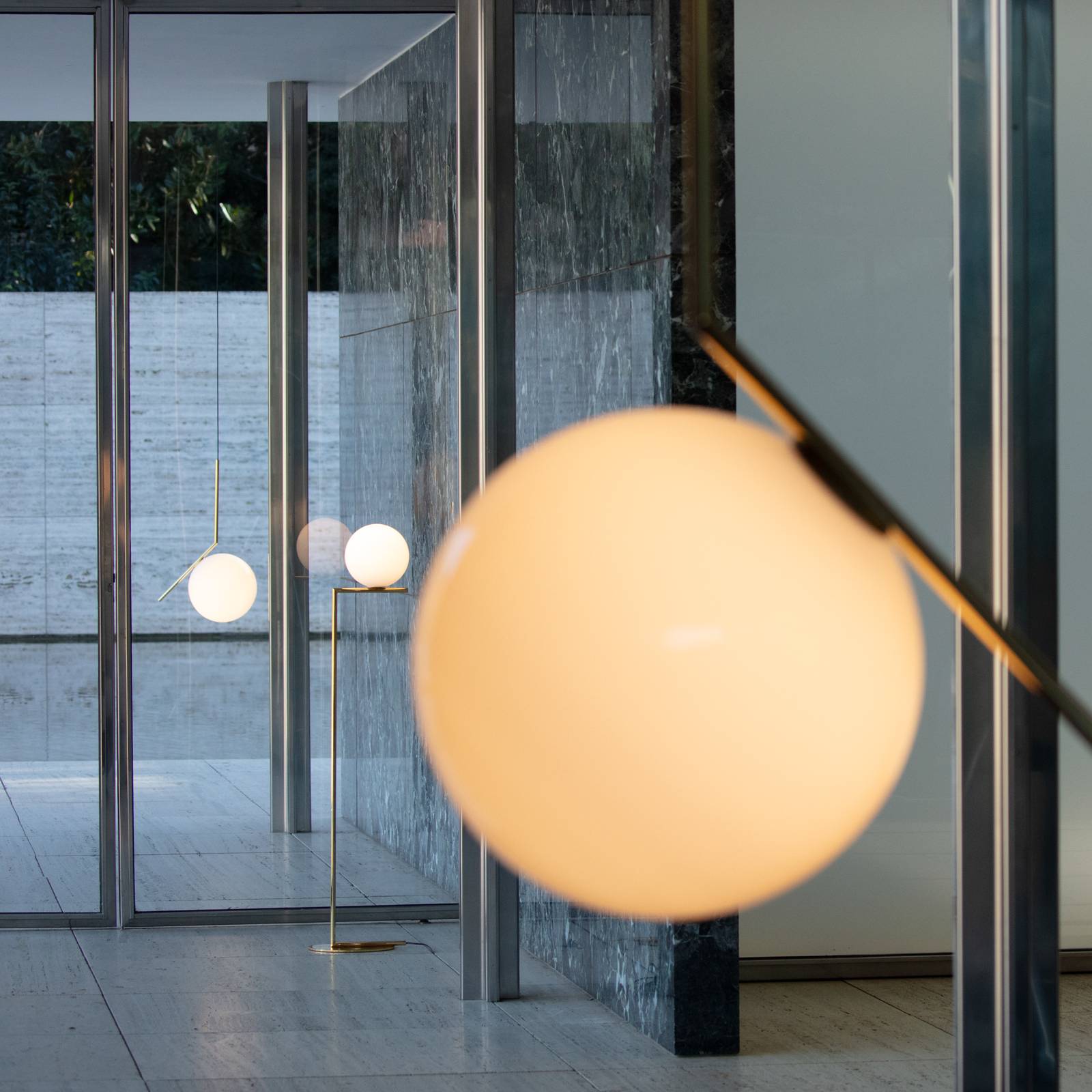 Lampa wisząca FLOS IC S3, kolor mosiądz, szkło