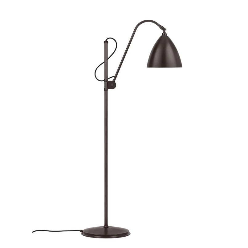 GUBI – Bestlite BL3 Golvlampa Ø21 Svart Mässing/Svart Mässing
