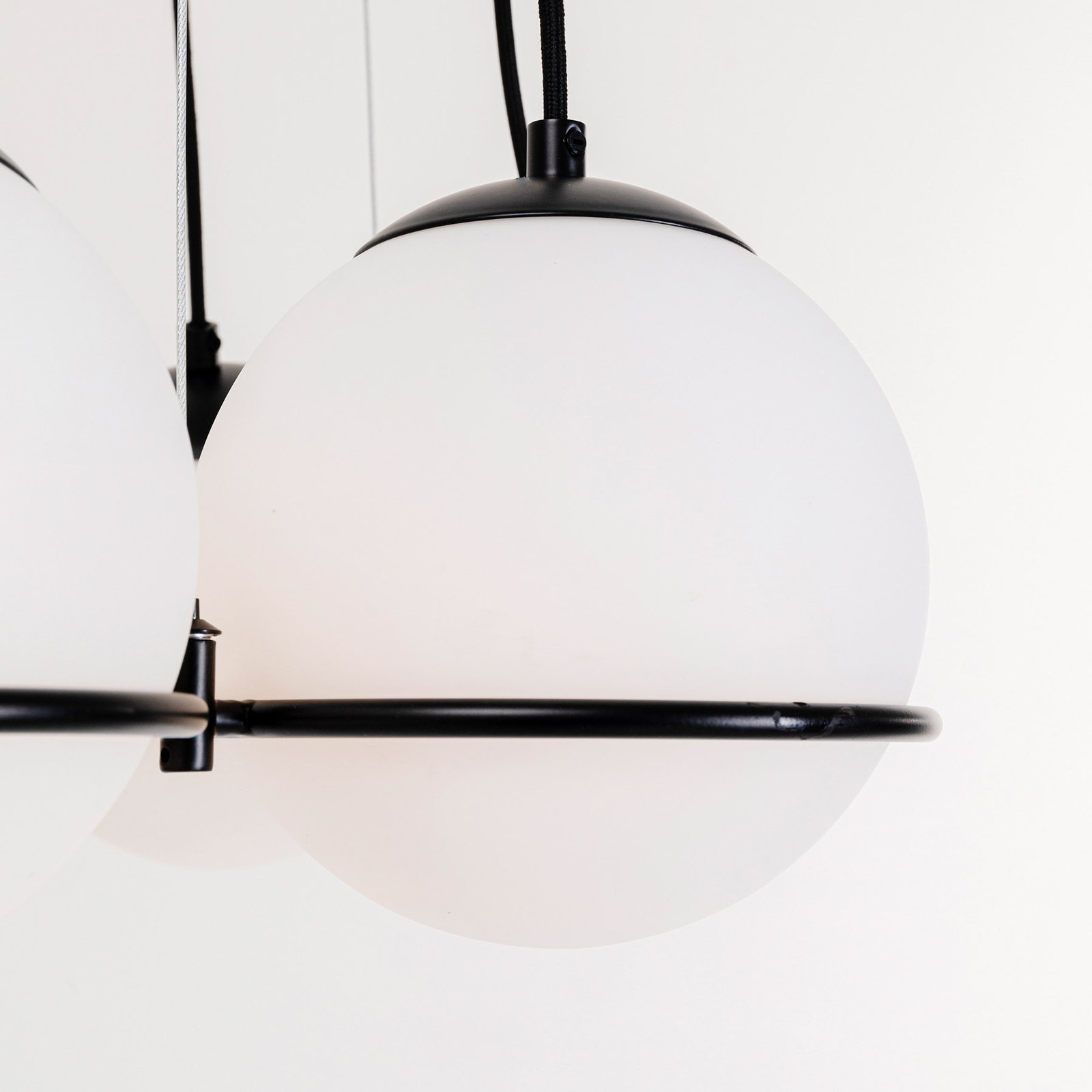 KARE Globes pendant light in white and black