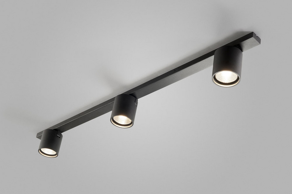 Light-Point Focus LED Plafond L90 3000K, svart från Light-Point