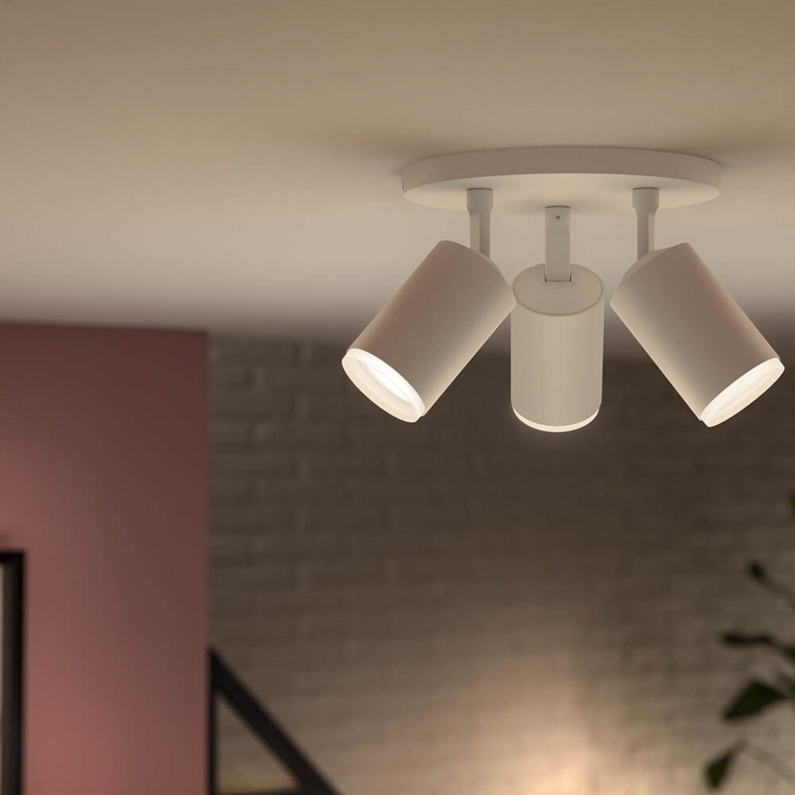 Fugato Spot 3 Plafonieră Bluetooth White/Color Amb. White - Philips Hue