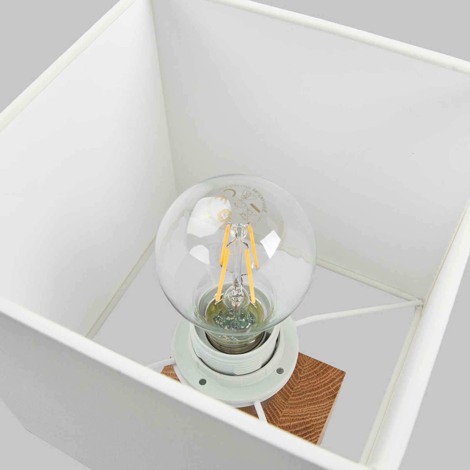Lámpara de mesa Trongo pantalla cubo lubricado