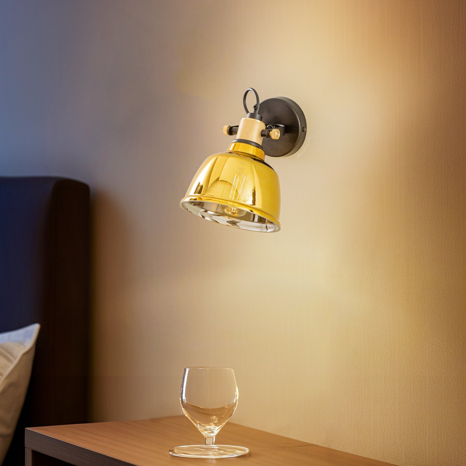 Amalfi væglampe med metalliseret glas, guld