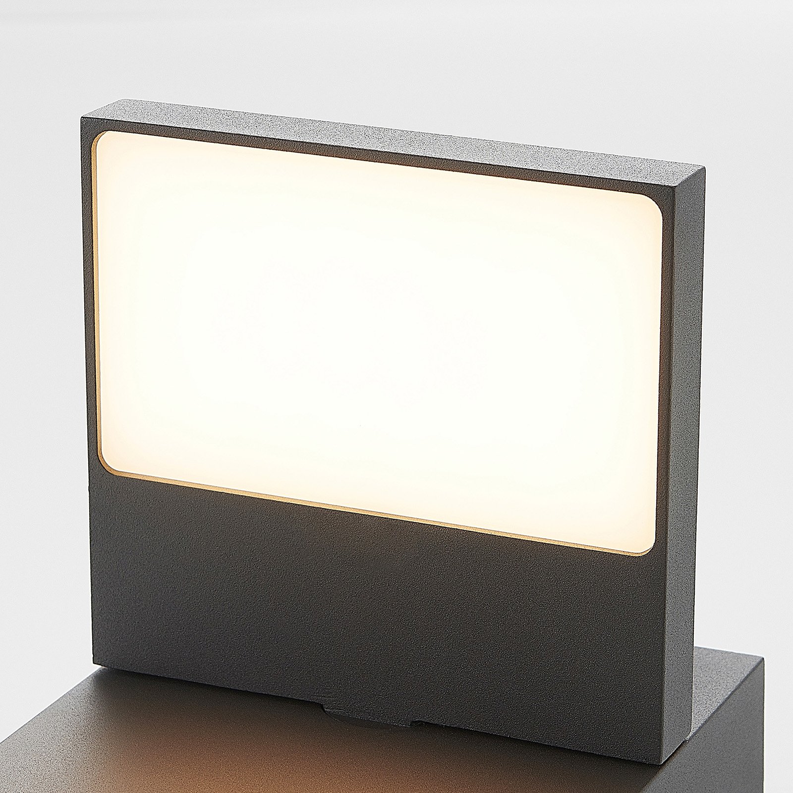 Silvan Outdoor Wall Lamp Graphite/White - Lucande